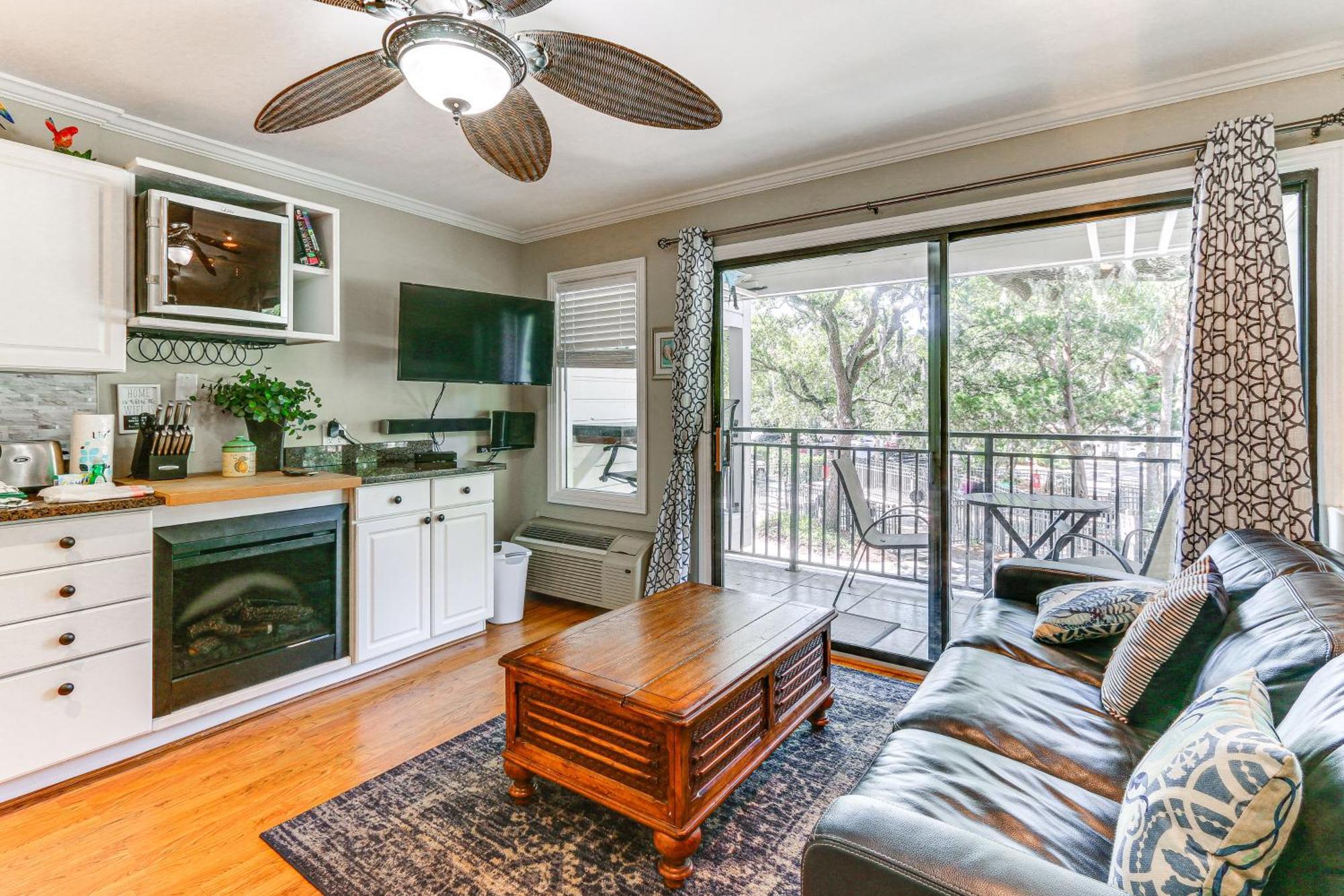 Hilton Head Gem Walk To Coligny Plaza And Beach! Hilton Head Island Exterior photo